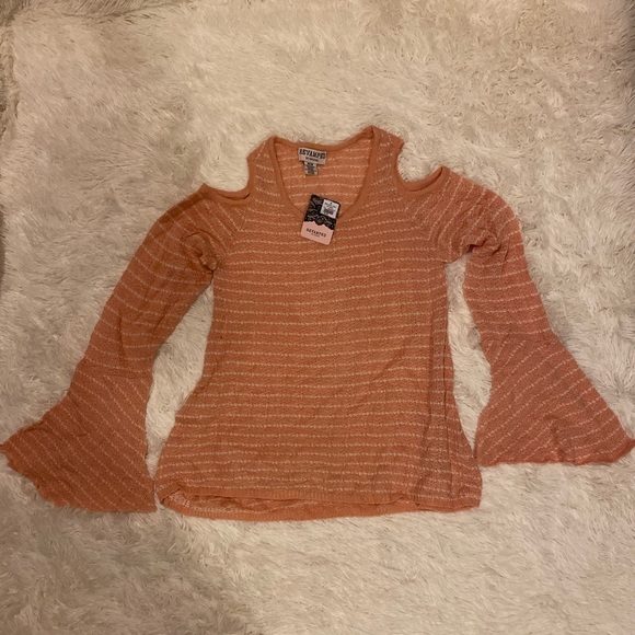 Medium Long sleeve salmon colour top - Picture 1 of 1